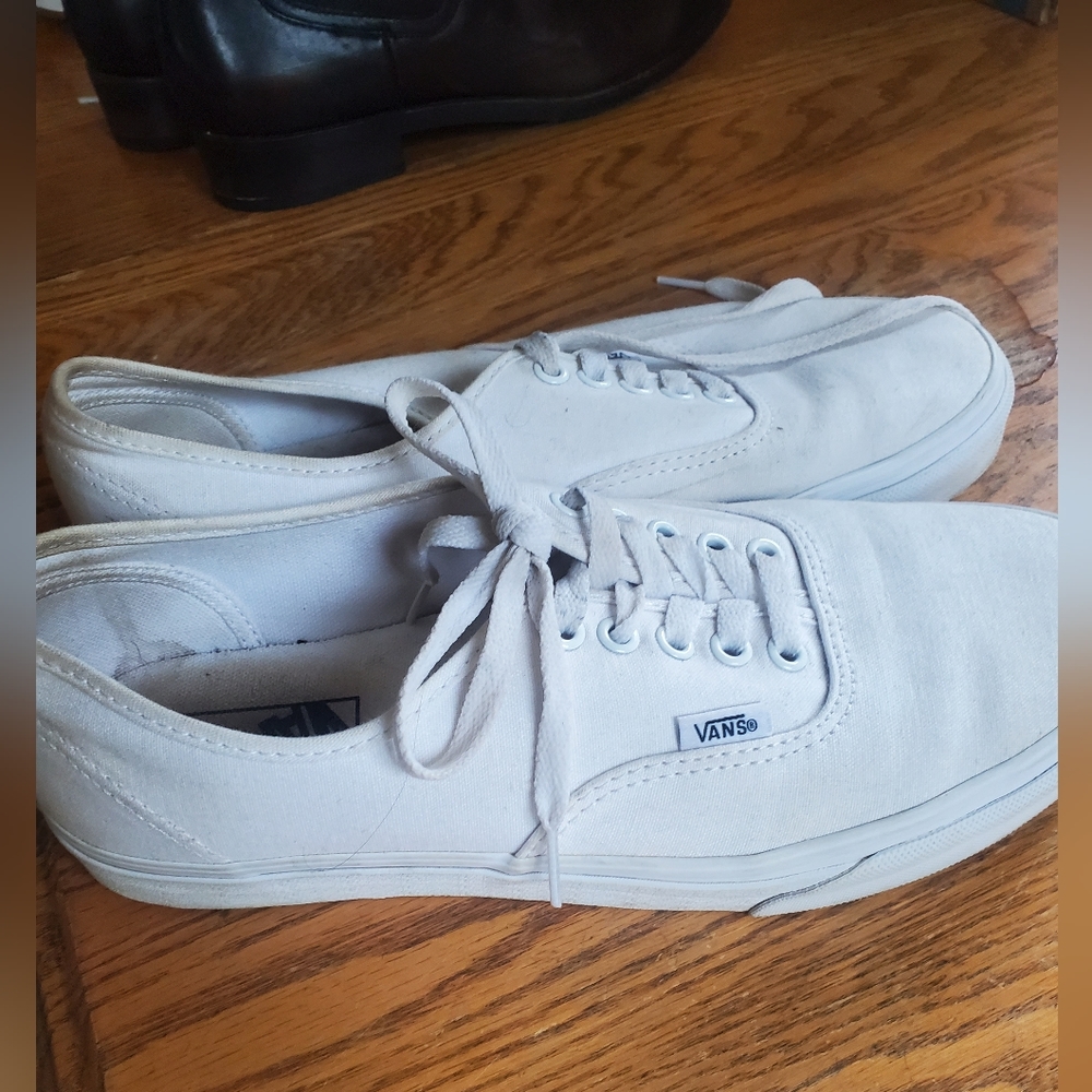 Vans size 11 shoes